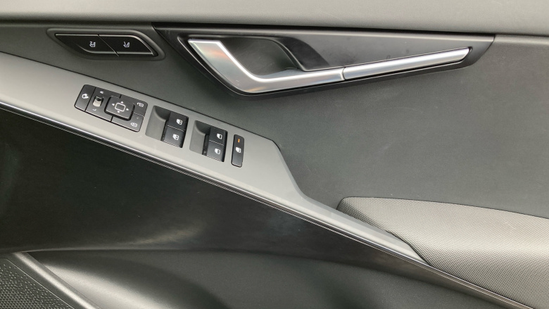 Kia Niro 150kW 4 65kWh 5dr Auto Electric Estate